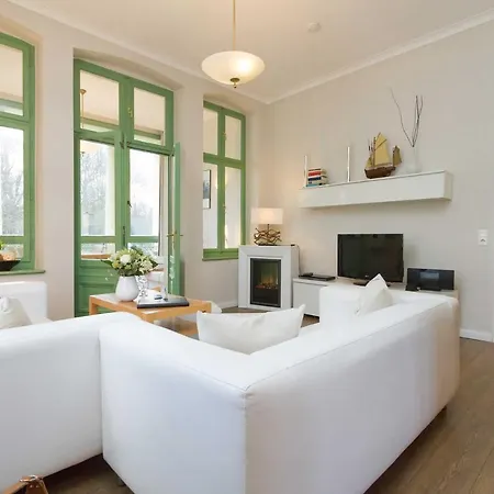 Appartement Am Ostseestrand 6 *
